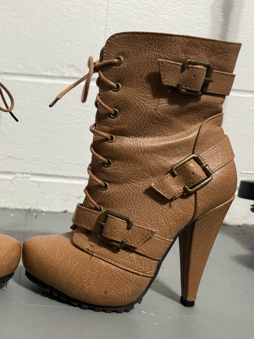 Charlotte Russe Tan/Brown Lace-Up Ankle Boots